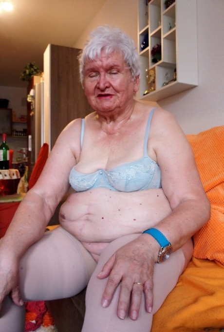 Wild granny Puma shows her saggy tits & bald pussy in a compilation